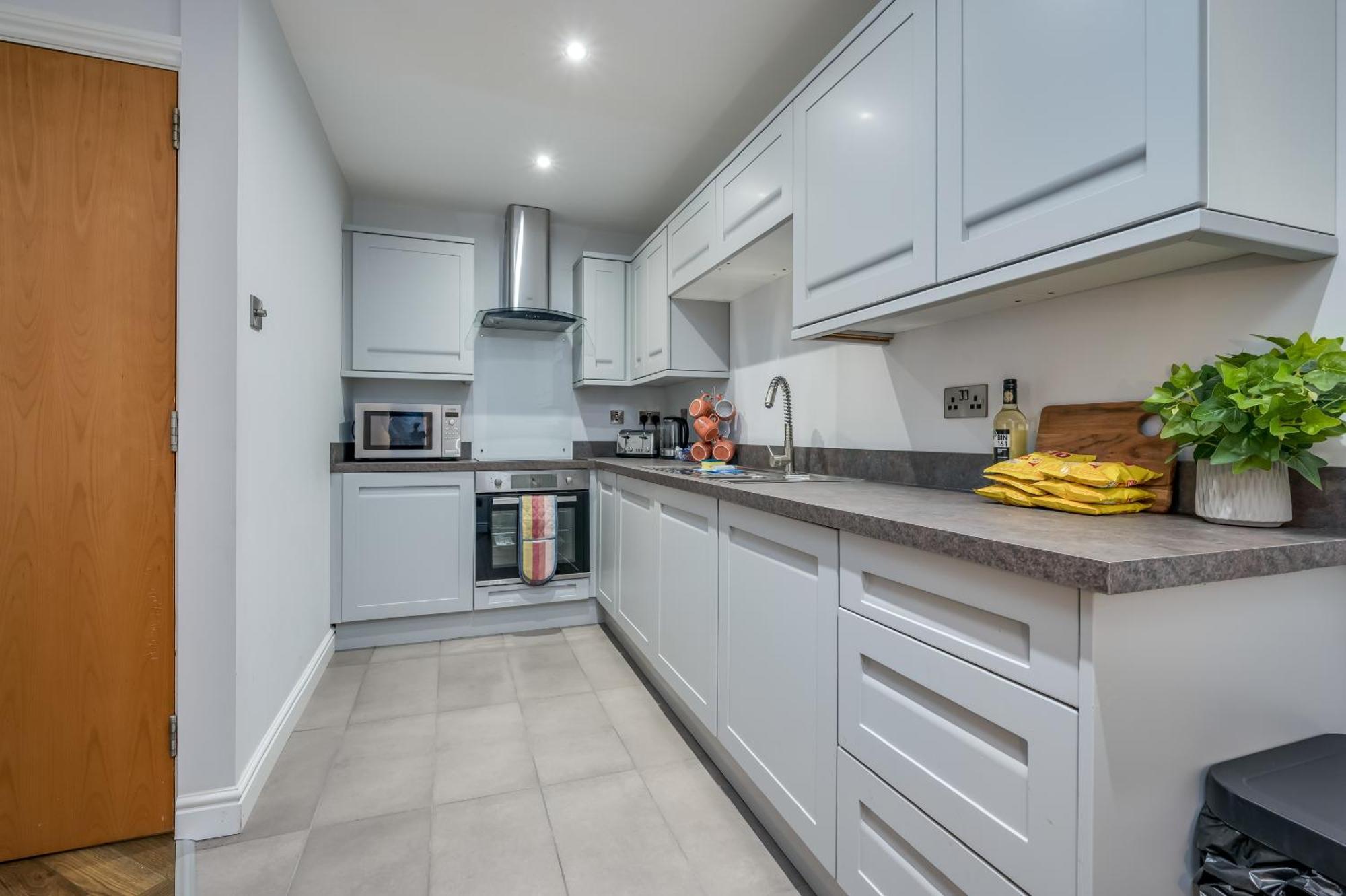 Central Belfast Apartments Alfred Street * Belfast